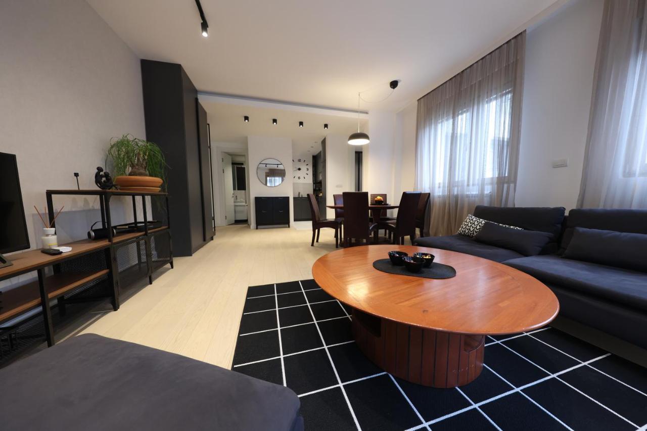 Modern Apartment In The Heart Of Belgrád Kültér fotó