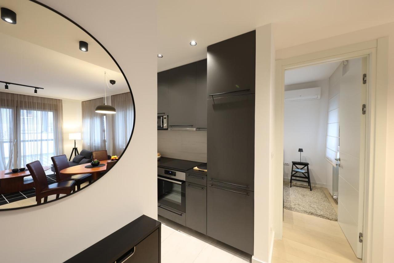 Modern Apartment In The Heart Of Belgrád Kültér fotó