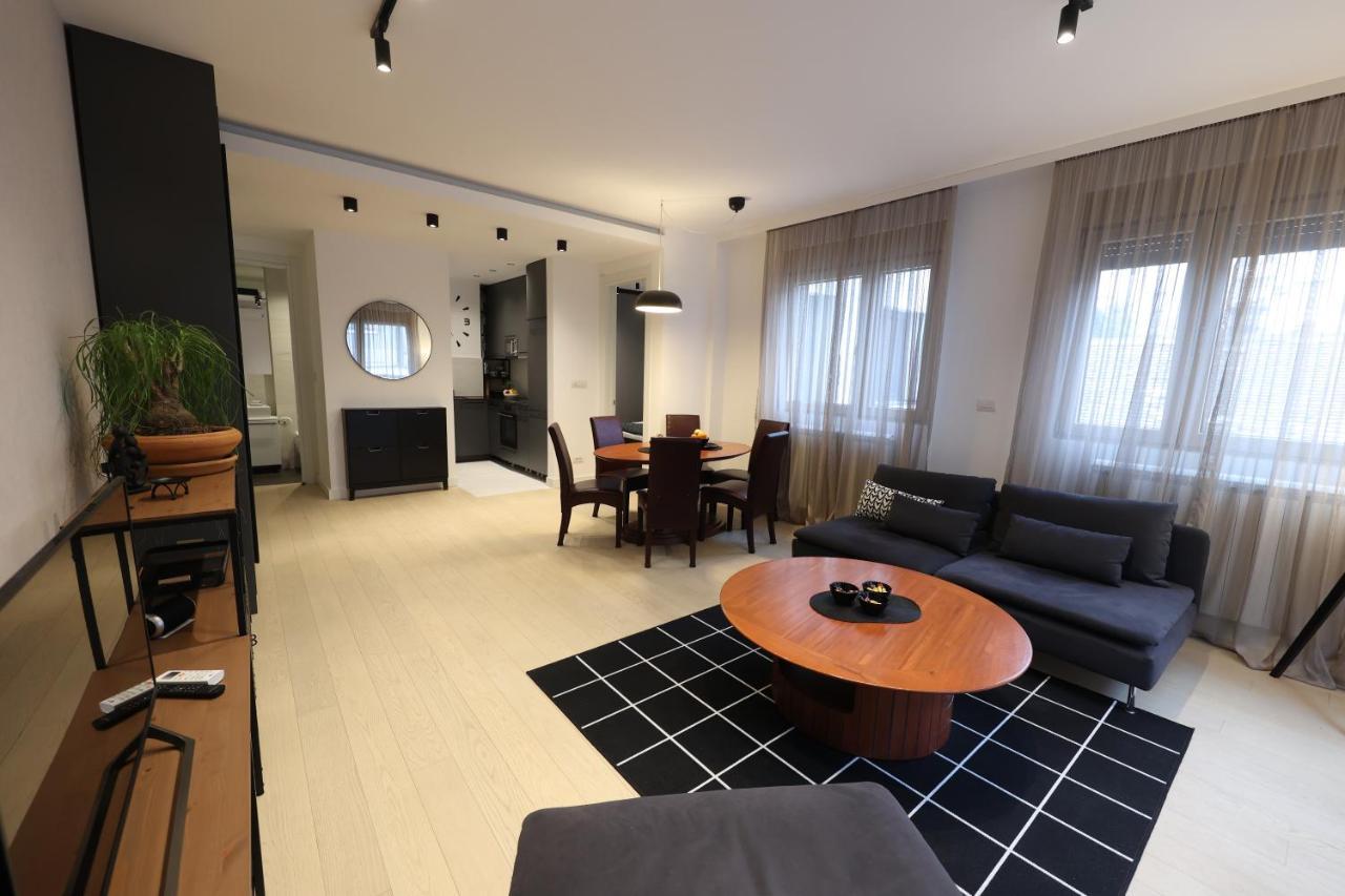Modern Apartment In The Heart Of Belgrád Kültér fotó