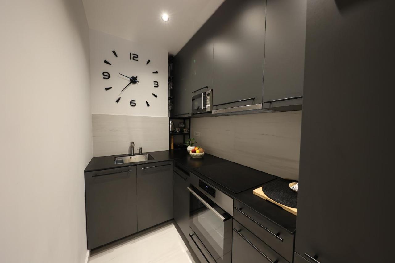 Modern Apartment In The Heart Of Belgrád Kültér fotó